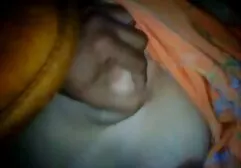 بلوند یک خروس سیاه بزرگ عکس کس و کون خفن را سرو کرد